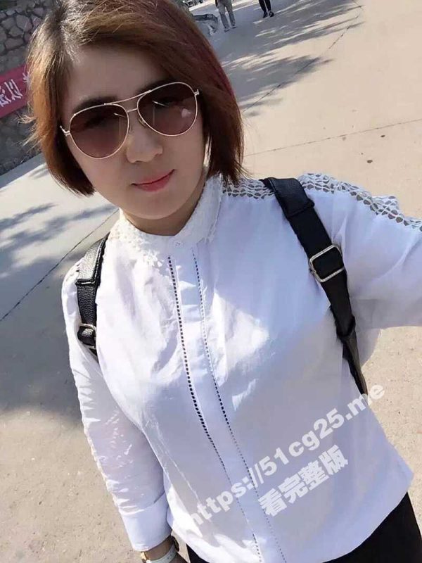 被绿帽老公出卖的河南小娇妻 郭亚爽 良家人妻原来私底下也很放荡 与老公超激烈后入啪啪视频流出-51吃瓜网