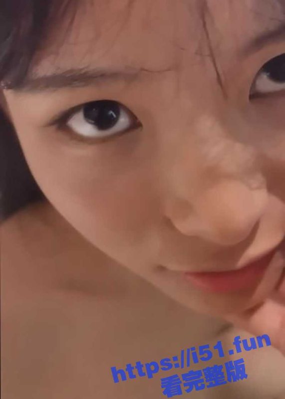 富二代包养的极品女神学生妹 一边被操 一边给舔狗打电话！有钱人实在是太会玩了！-51吃瓜网