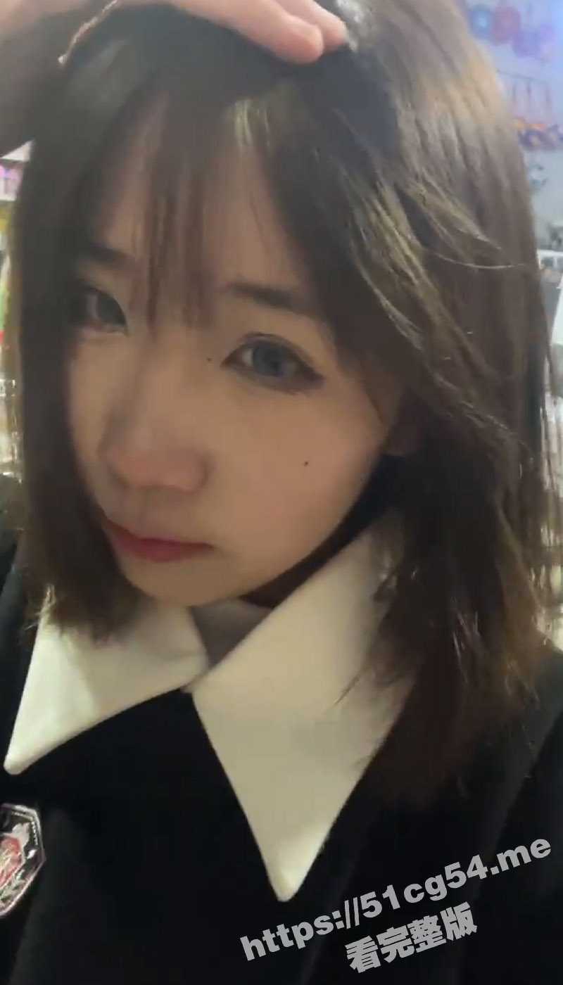 鹤岗情侣酒店啪啪视频被好兄弟流出 男主有SM调教倾向 对着女友的骚逼一顿狂扇 踮起脚暴力后入女友 - 51吃瓜网-51吃瓜网