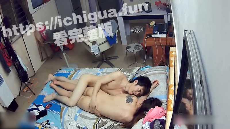 真实家庭监控破解！年轻小伙大白天的和美女老婆疯狂做爱 猛舔狂插欲仙欲死！-51吃瓜网