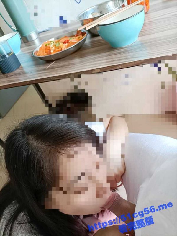 海角原创大神 上演与姐姐的亲情乱伦 一起背井离乡创业 压力太大只能用性来激励自己！-51吃瓜网