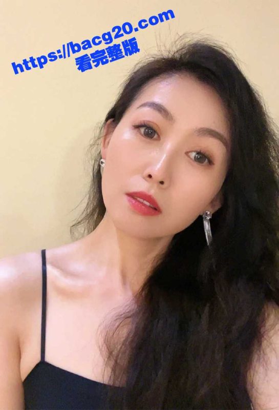 户外老头乐车震偷拍！50岁卖淫大娘拉着大爷激情野战 还得是你大爷啊 这风流程度丝毫不减当年！-51吃瓜网