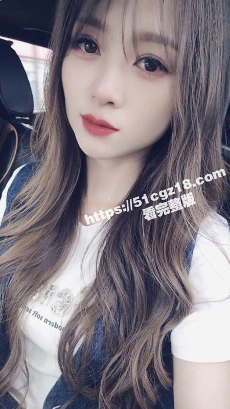 湖南张家界极品反差人妻 张雯娜 背着老公网上撩骚约炮 大秀性感身材勾引炮友调教自己-51吃瓜网