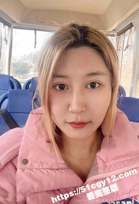 郑州女DJ 吴曼嘉 和社会男友性爱自拍曝光 骚鸡被渣男各种玩弄肆意拍摄 开始还装纯捂脸 结果还是被认出！-51吃瓜网