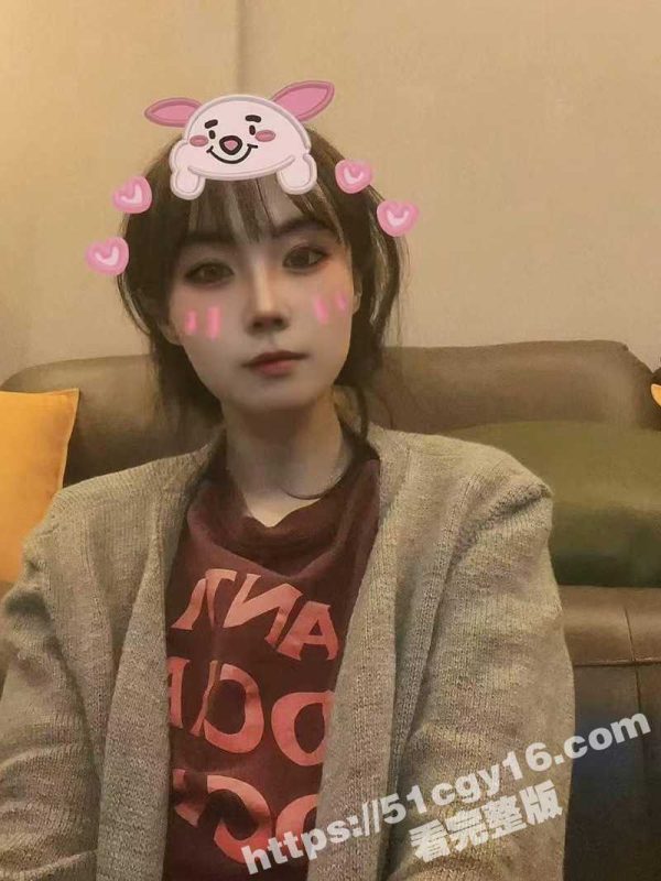 乌鲁木齐体制内母狗后续 各种口交电击喝尿调教 火腿肠插逼层出不穷 深喉差点把妹子给插死！-51吃瓜网