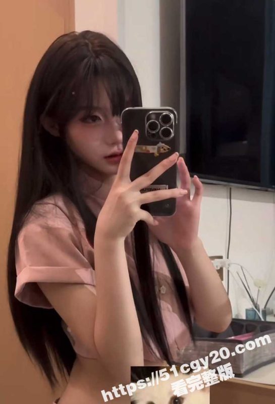 抖音百万粉丝网红 董香 最新福利自拍合集 纯美尤物上演各种制服诱惑 清纯反差诱人无比！-51吃瓜网