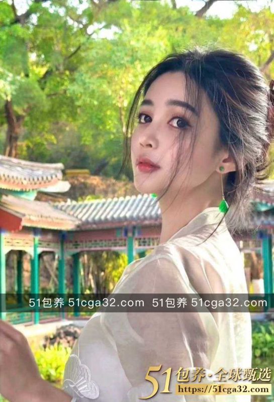 51包养 高端外围 | W1SZ071509 深圳极品九头身御姐模特 笑容甜美 带给你白月光般的体验 质量保真 假一罚十-51吃瓜网