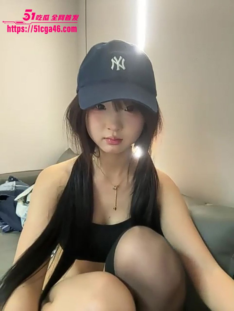 高颜值清纯少女直播 JK套装萝莉范十足 假屌狂插嫩穴白浆四溢 淫荡自拍骚劲尽显! - 51吃瓜网-51吃瓜网