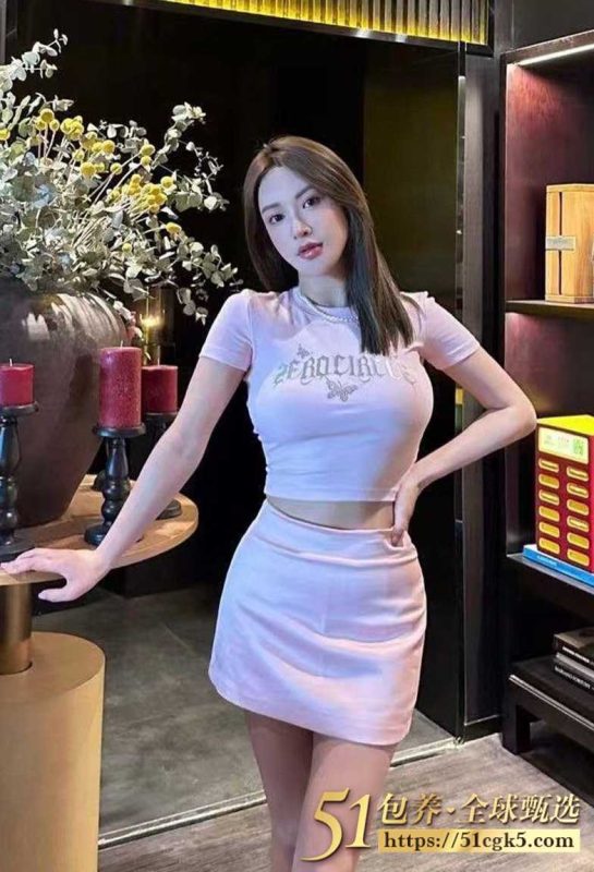 51包养 高端外围 | W1XA082109 西安顶级颜值自媒体博主 极品蜜桃臀 绝对是后入首选 质量保真 假一罚十-51吃瓜网