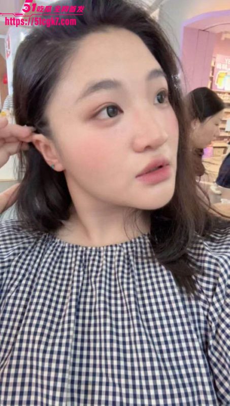 河北石家庄幼师 杨宇彤 高冷外表藏骚心 夜晚化身撩人精骚话连篇 手指揉搓骚穴 淫水流淌!-51吃瓜网