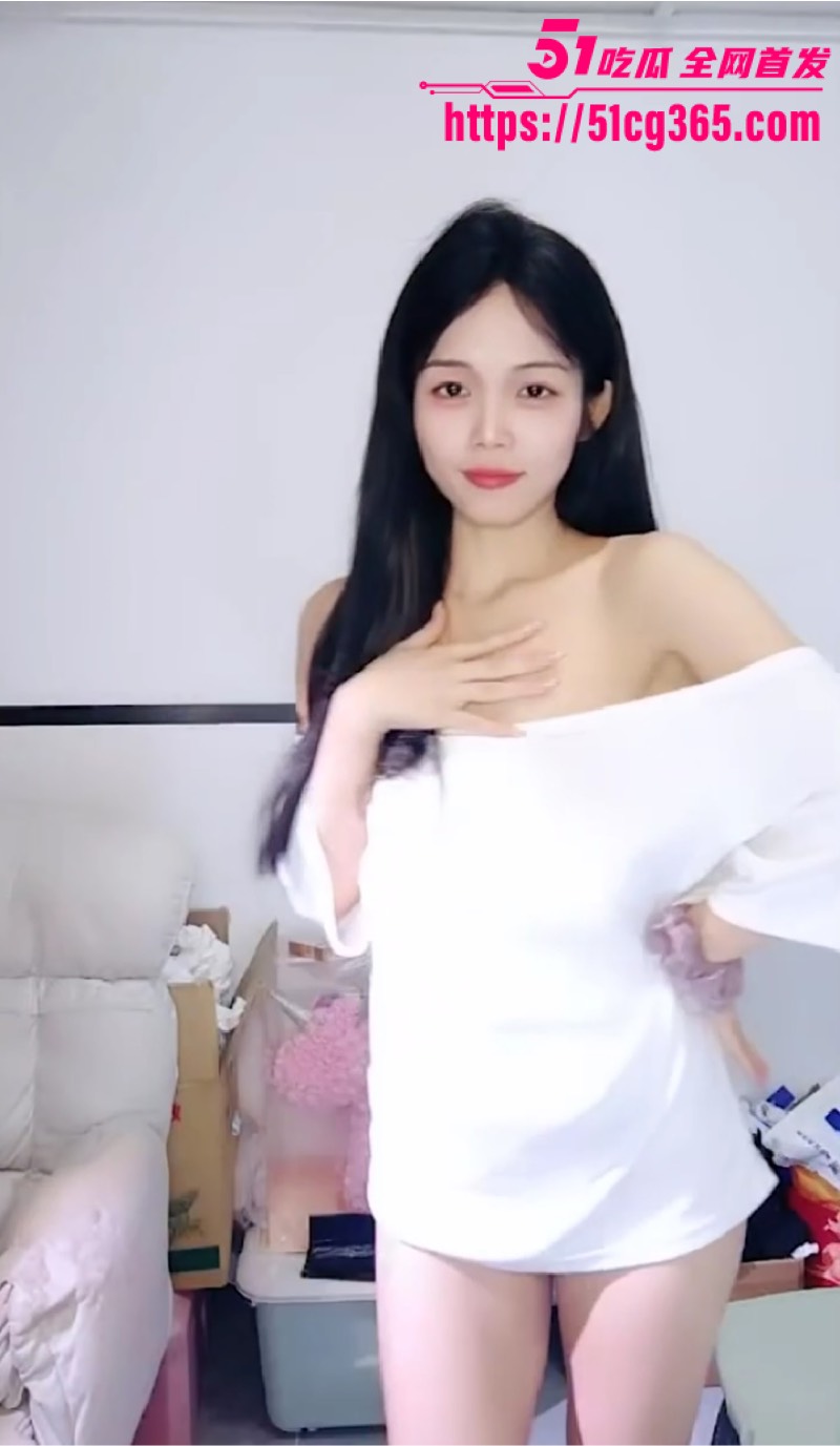 高颜值女主播 小宣 下海全裸直播视频泄露 清纯双马尾白虎少女直播挑骚舞 美腿大开嫩穴湿透! - 51吃瓜网-51吃瓜网