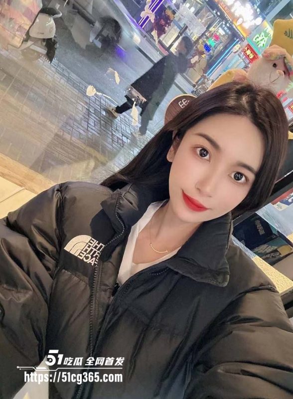 高颜值反差曝光 情侣真实自拍泄密 颜值很高的小母狗日常和男友做爱视频流出-51吃瓜网