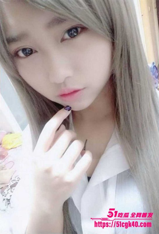 甜美学妹跟男友车震淫片流出 可爱小母狗露脸口交舔屌 露奶掰逼被跳蛋玩穴 穿开档黑丝被无套爆操！-51吃瓜网