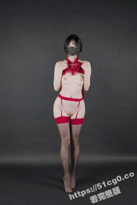 火爆网红香港少女『HongKongDoll』2023-10-04 玩偶姐姐最新会员私信短片流出 红色情趣内衣诱惑！-51吃瓜网