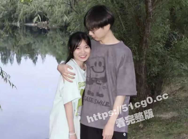 现实版本的我跟你拜把子你惦记我马子 贵州 长相清纯的反差骚母狗 常雪 背着男友与男友兄弟约炮 - 51吃瓜网-51吃瓜网