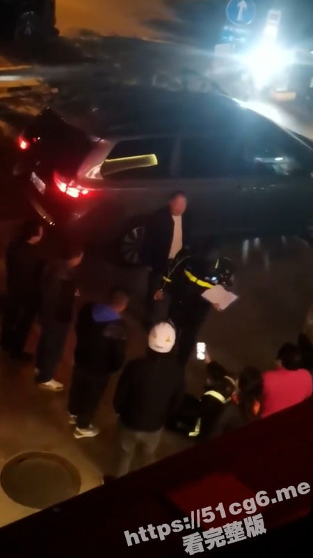 喝点酒就忘了天高地厚！无锡男子醉酒把代驾给打了 警察来了还是那么狂妄！-51吃瓜网