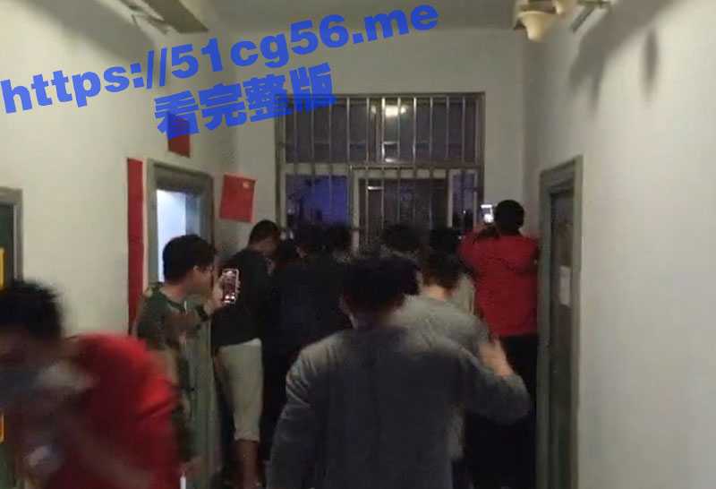 郑州师范学院 情侣出租房做爱不拉窗帘 被全校学生围观！把孩子激动坏了！ - 51吃瓜网-51吃瓜网