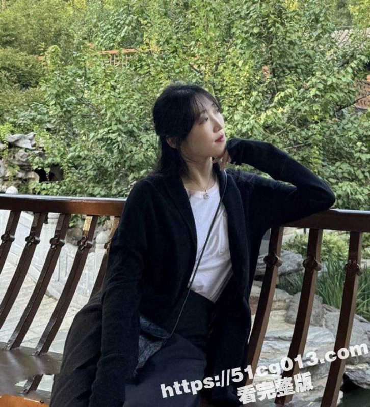 南京师范大学 外国语学院 韩佳昕 超美的极品身材女大学生 露脸性爱自拍被渣男曝光 反差口活一流呻吟销魂-51吃瓜网