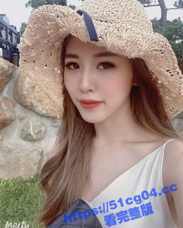 老板拿不下来的女人我来操！约炮公司28岁小少妇秘书 曾佳琪 骚母狗上班都带着自慰器！-51吃瓜网