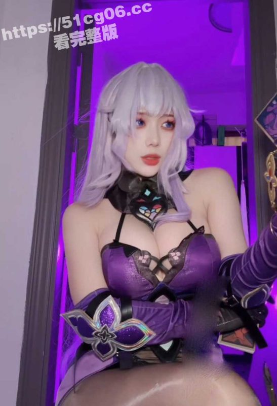 极品身材二次元女神cos黑天鹅的大尺度写真！白嫩大胸 无毛粉鲍 芊芊玉足 性感丝袜 极具诱惑力！-51吃瓜网