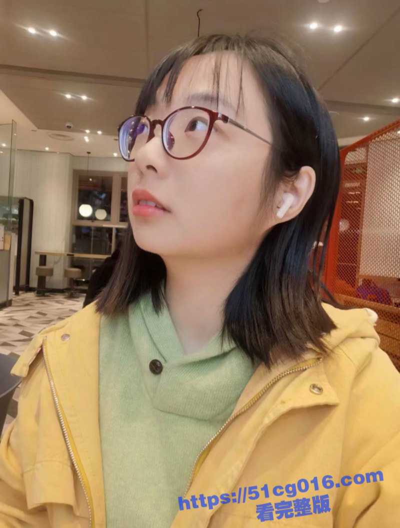 湖南长沙理工大学高材生 沈嘉玲 与学长私拍被流出天生媚骨奶子又挺又翘 叫声淫荡 - 51吃瓜网-51吃瓜网