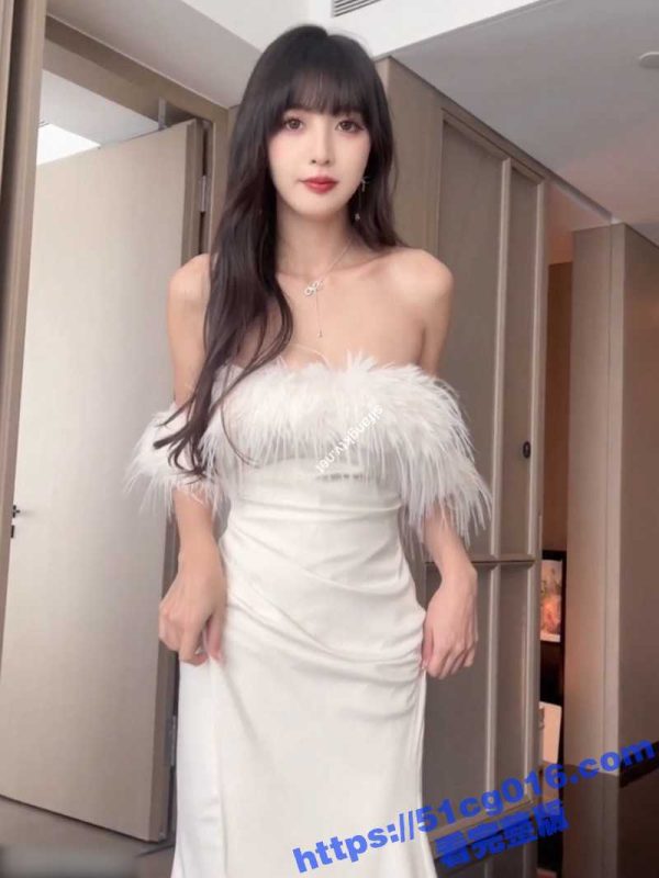 秀人网顶级女模林星阑私拍 巅峰颜值的人气女神 真空肉丝 性感蕾丝透明丁字裤透鲍凸点-51吃瓜网