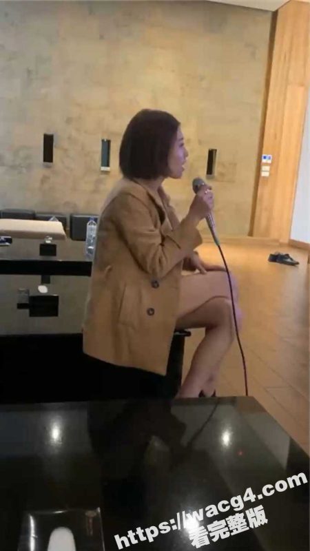 同学聚会重逢白月光 带到ktv喝酒灌醉 直接开房怒扣骚穴 水都给扣出来了 叫的太刺激了-51吃瓜网