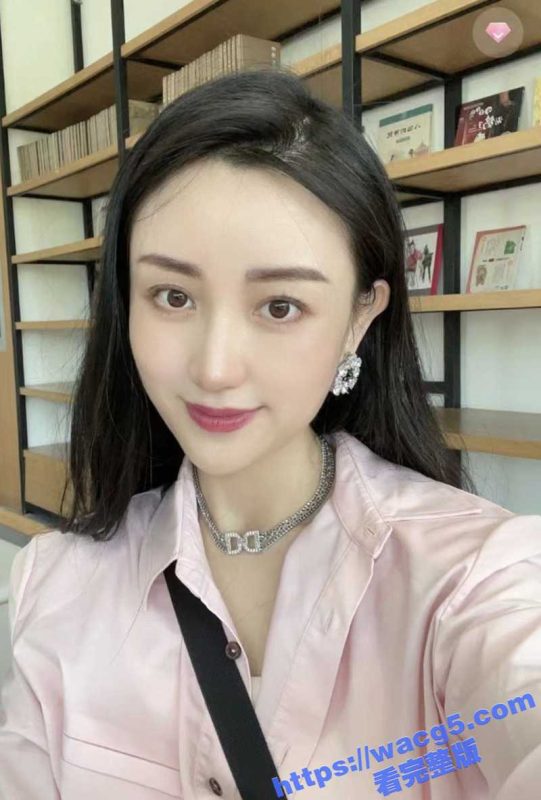 约炮气质少妇姐姐 穿着黑色骚内饥渴求操 翘着骚臀后入狂肏 让人欲罢不能！-51吃瓜网