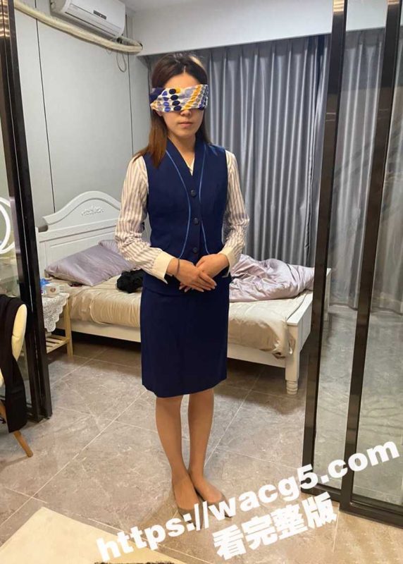 大神约炮高质量空姐 黑丝大长腿制服美女被SM调教 深喉口交舔脚美胸颜射 诱惑至极！-51吃瓜网