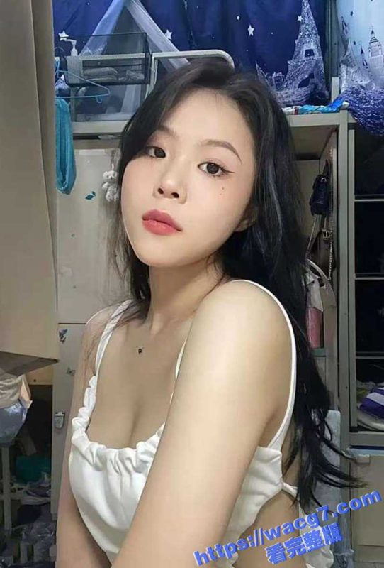 约炮反差高冷大三学姐 多次约酒终于得手 到酒店往死里操 骚话连篇骚气逼人!-51吃瓜网