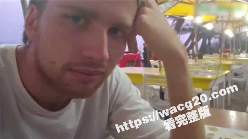 外国男主播竟在直播间诋毁中国女性 称中国女孩易钓上手犹如吃廉价牛排 教唆粉丝来中国寻欢 - 51吃瓜网-51吃瓜网