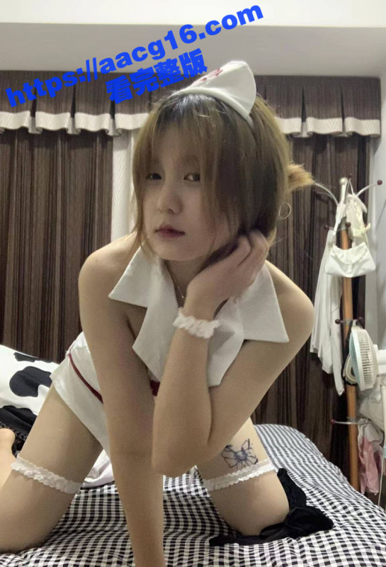 河南周口00后爆乳小骚货 谢诗芸 喜欢在网上卖骚 稀疏的耻毛掩盖不住湿润的小穴 撩火程度拉满-51吃瓜网