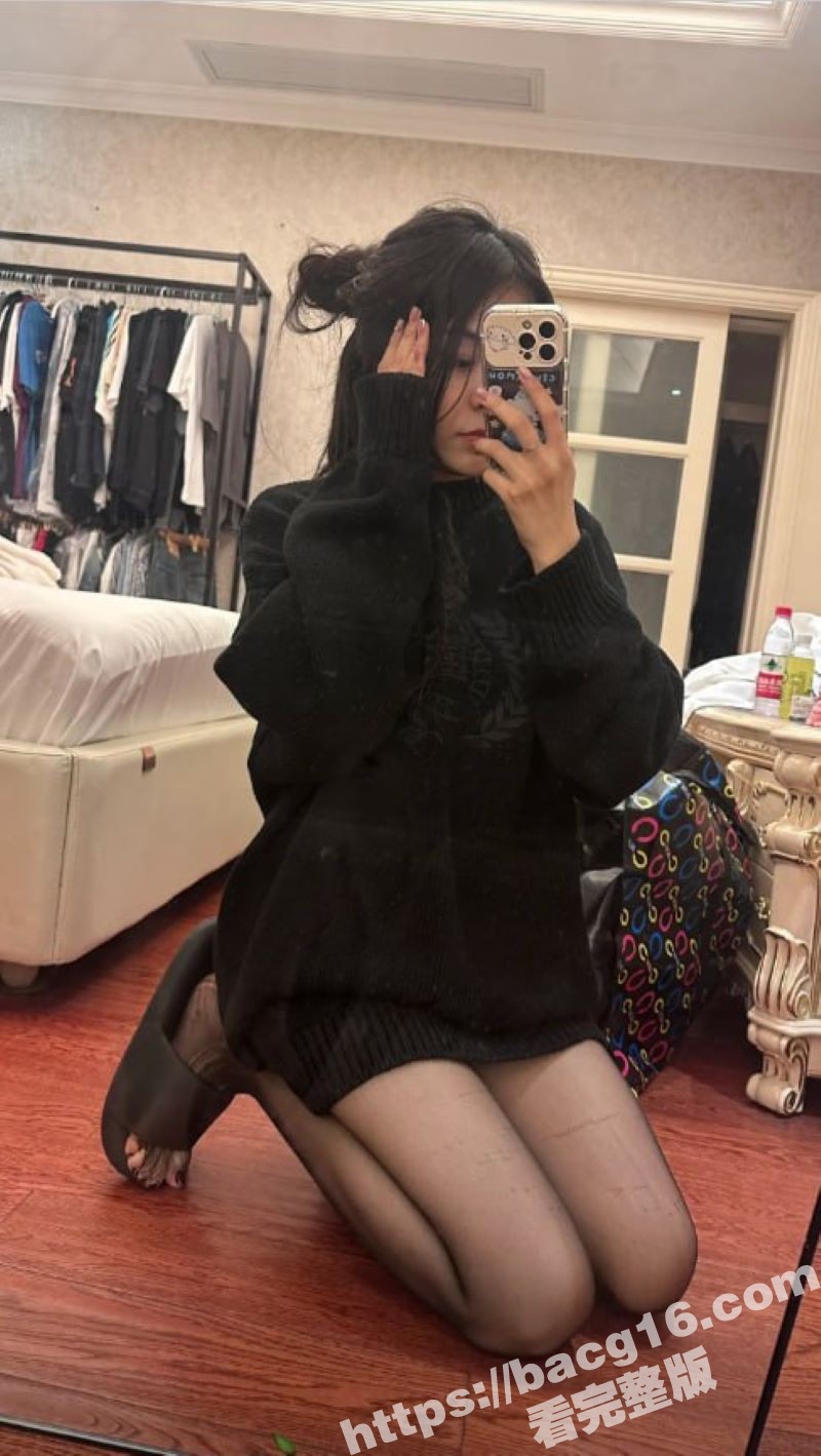 抖音百万粉丝网红 R9999 下海捞金超长合集视频流出 妖艳舞娘镜头下揉奶自慰大展风骚 - 51吃瓜网-51吃瓜网