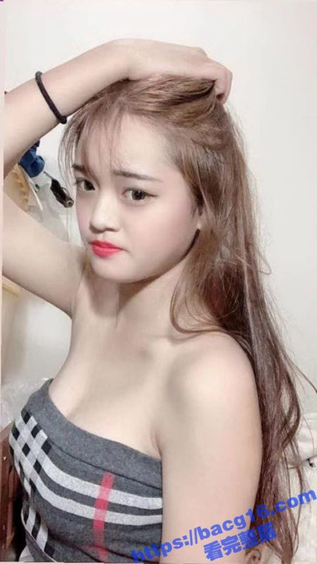 台湾妹清纯小母狗给金主私拍曝光 掰开粉嫩骚穴自慰发情 嘴里舌钉更显风骚！-51吃瓜网