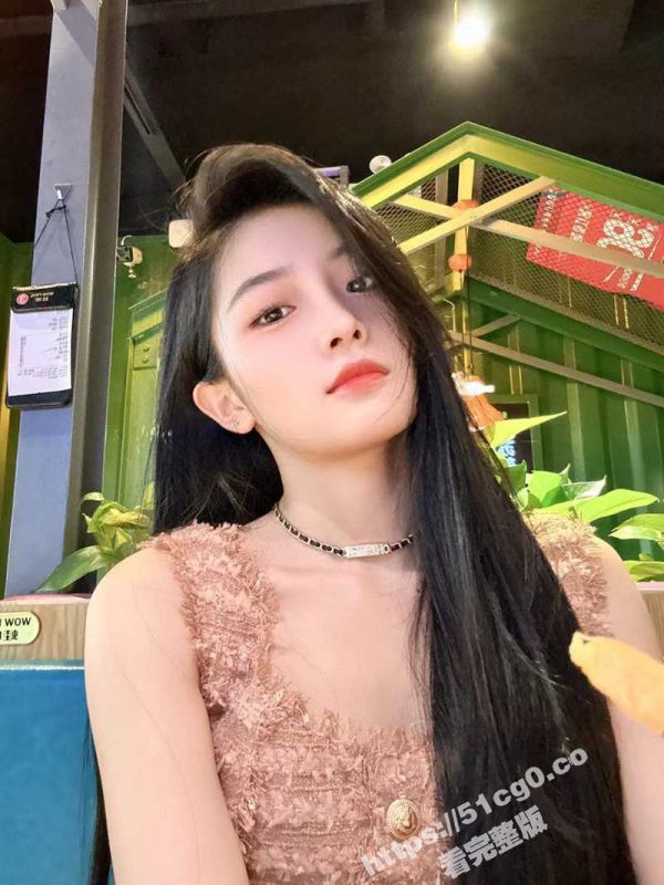 高颜值极品美女 长了一张初恋脸抬腿自慰口交样样精通 分手后被渣男泄漏-51吃瓜网